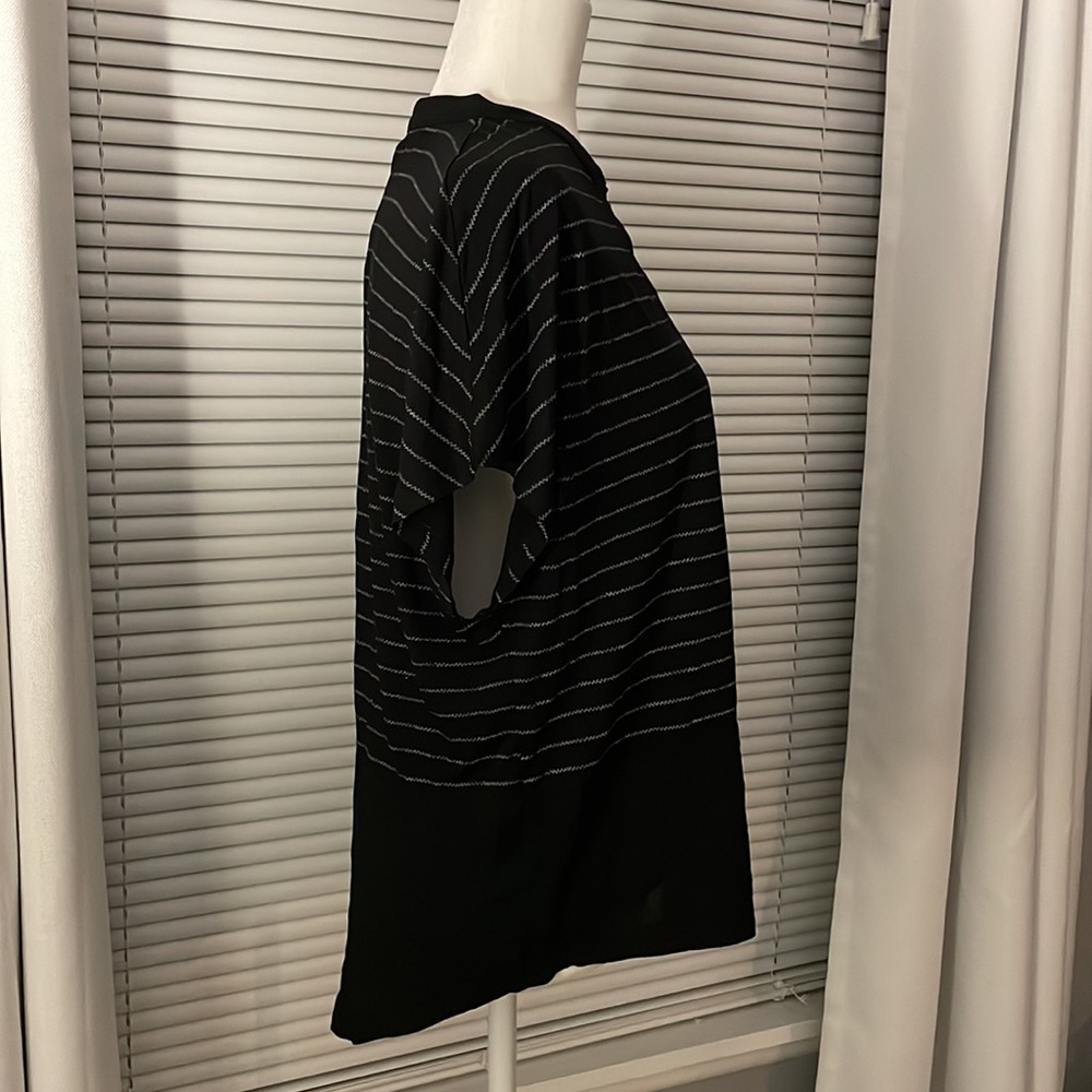 Old Navy Striped Top (Black / White) - Picture 5 of 11
